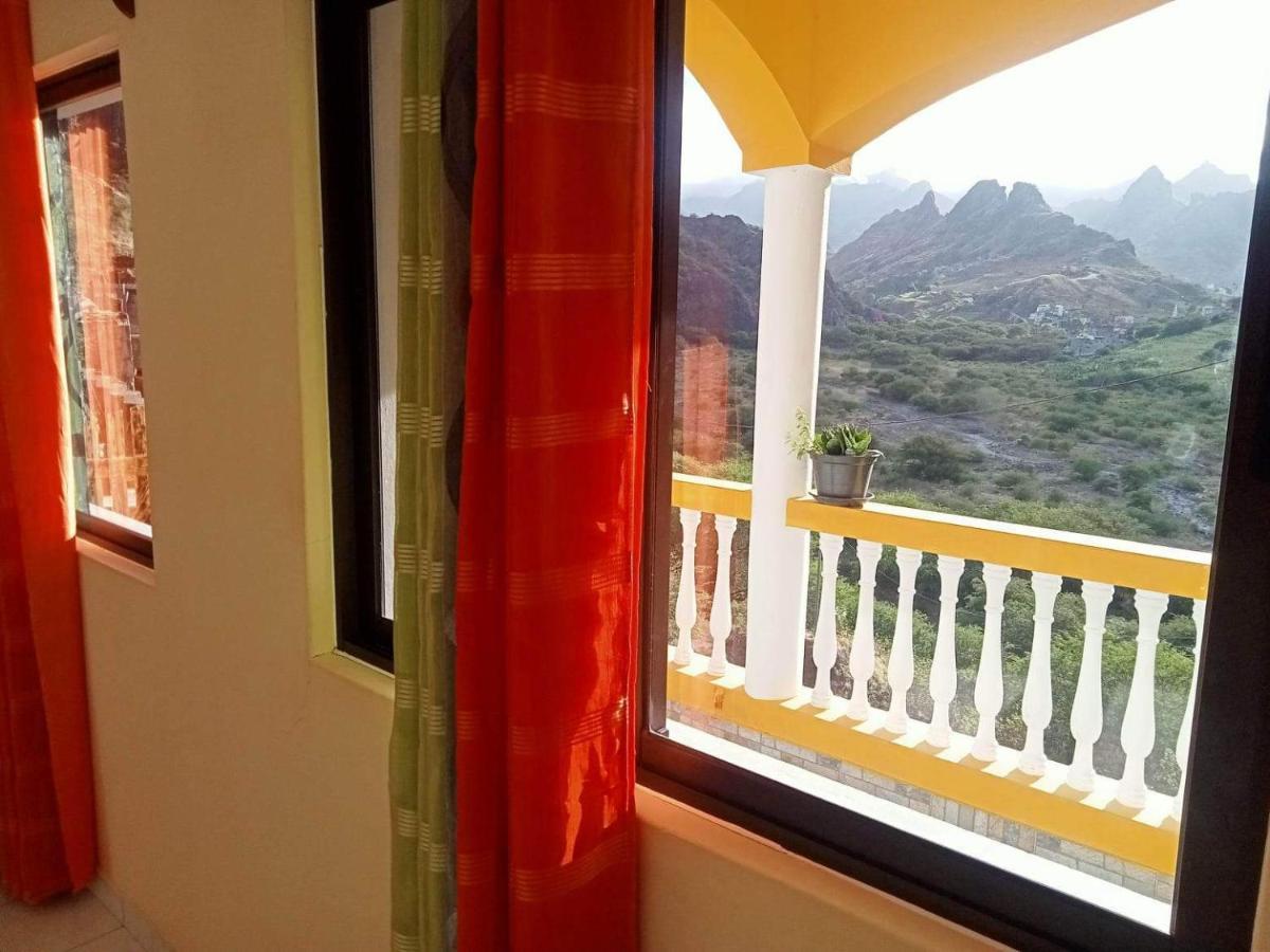 Ribeira Grande Casa Familiar Por Do Sol Bed & Breakfast エクステリア 写真